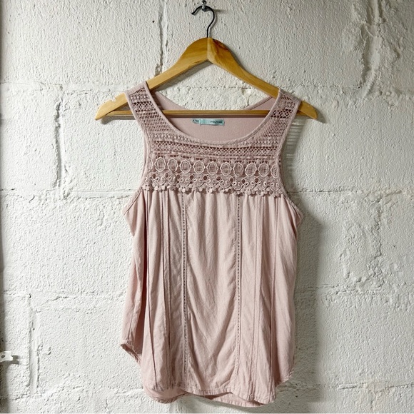 Maurices Tops - Maurices Dusty Pink Crochet Lace Sleeveless Tank Top Women’s Sz S